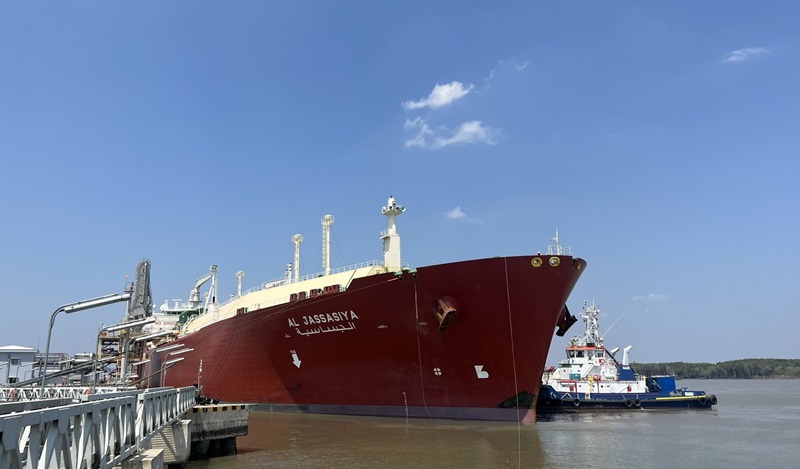 VIETNAM MARITIME : PV GAS - Receiving the second LNG ship to Vietnam, starting to supply to the market